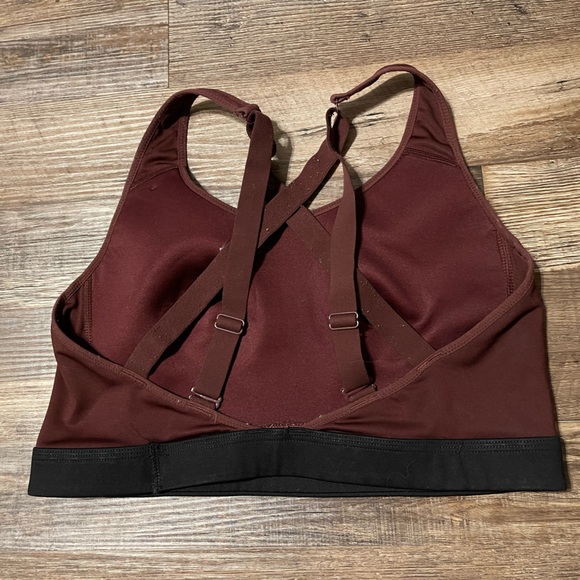Nike Women's Burgundy Sports Bra - Picture 2 of 2